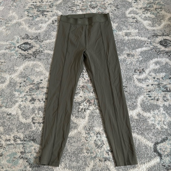 Outdoor Voices Olive Green Leggings - Picture 1 of 9